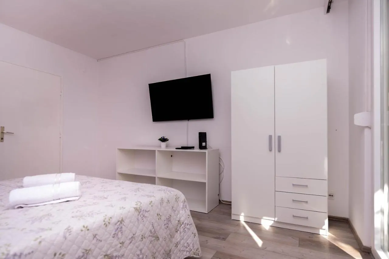 Apartment Snowwhite